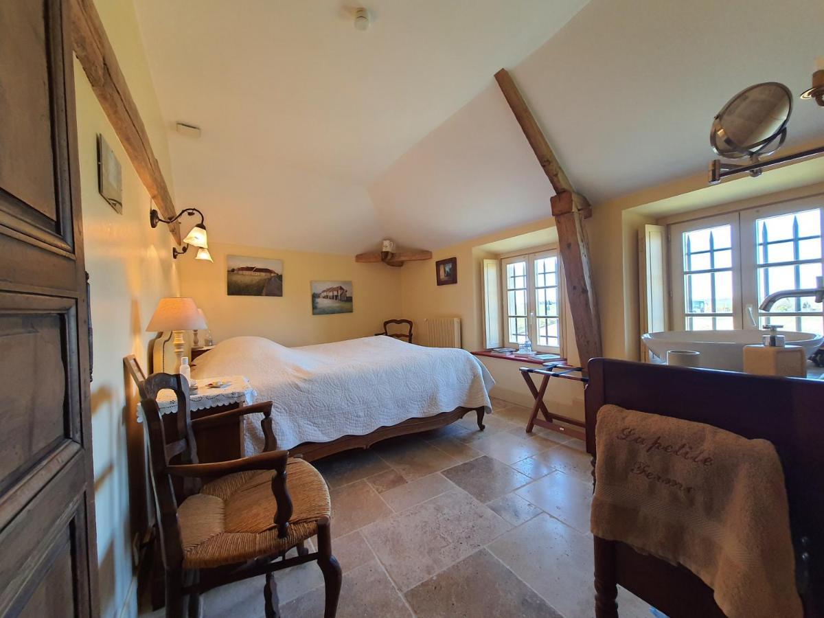 Bed and Breakfast La Petite Ferme Cherence Экстерьер фото